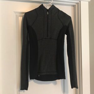 Reversible Lululemon pullover size 4